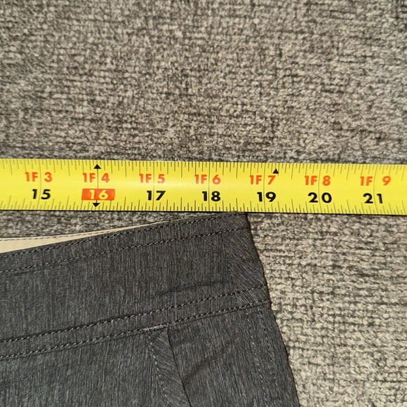 Patagonia Shorts - Picture 6 of 9